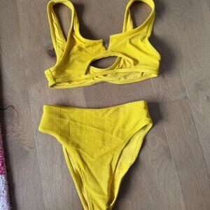 Frankies Bikinis “Cole” Ribbed Bikini Set – Yellow (Top M / Bottom XS)